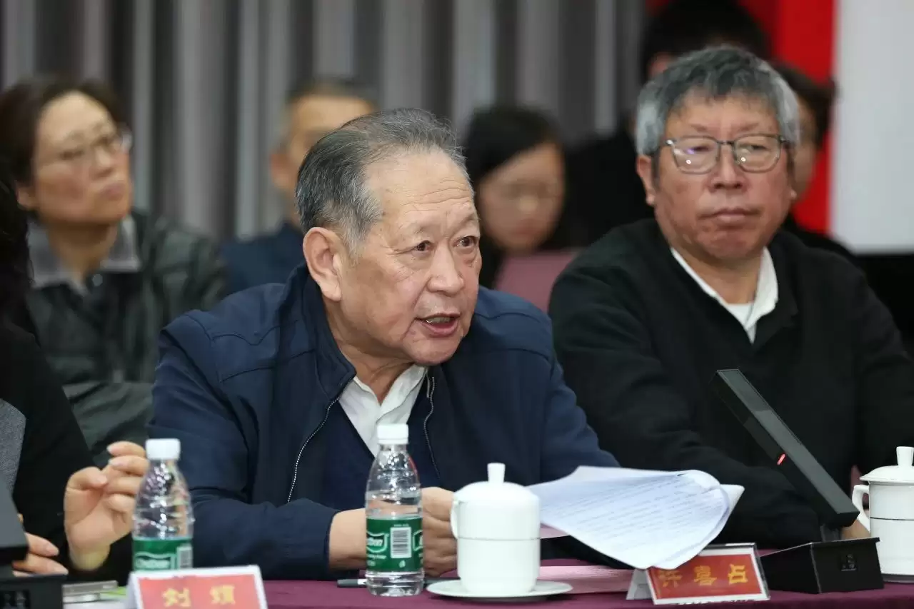 许喜占老师在座谈会上发言