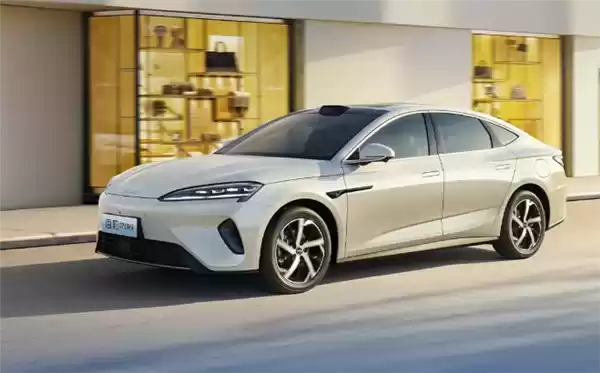 纯电续航翻倍!新款比亚迪海豹07DM-i上市:14.98万起