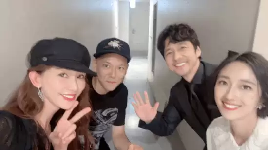 岁月从不败美人！林志玲晒与《Dear Stranger》主演桂纶镁等人的合照