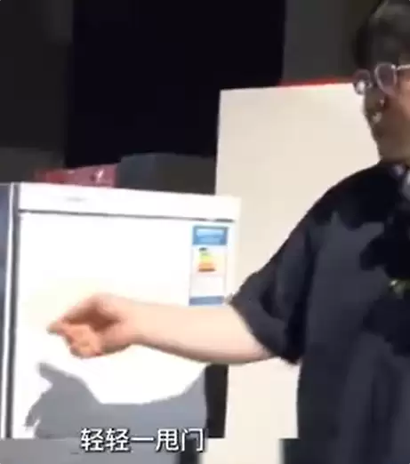 网友赐罗永浩平西王外号：2011年曾一锤砸掉西门子几亿市值