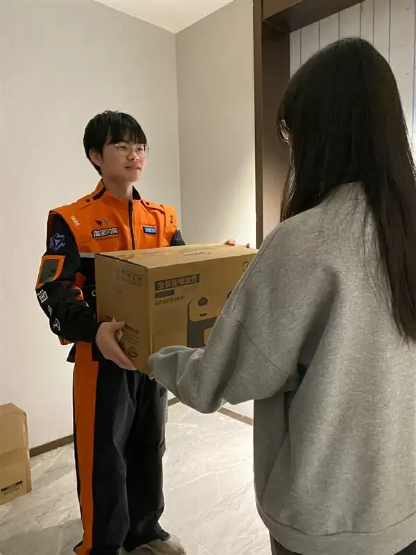 美的天猫旗舰店接入淘宝闪购：19城90家门店仓实现小时达