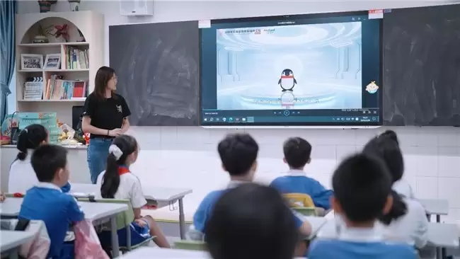 微众银行“AI+金融”赋能财商教育，助力青少年金融素养提升