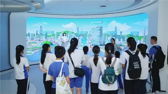 微众银行“AI+金融”赋能财商教育，助力青少年金融素养提升