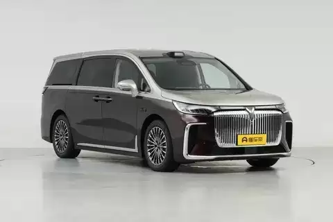 2026款岚图梦想家上市：华为鸿蒙座舱与乾崑智驾赋能高端MPV新体验