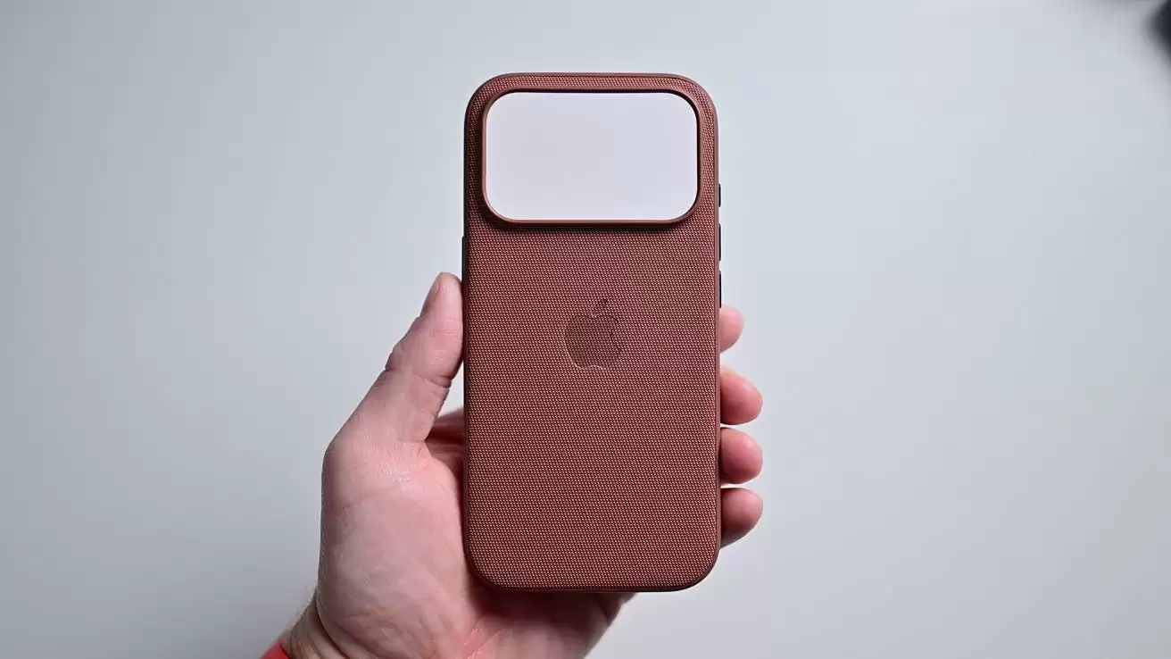苹果 iPhone 17 系列、iPhone Air 手机壳全上手：科技织物 TechWoven 领衔