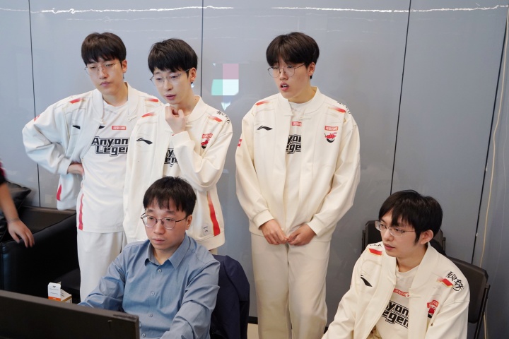 AL败者组连斩NIP、iG、JDG,败决即将交手TES