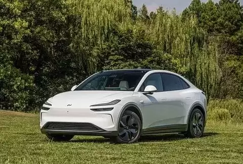 新款乐道L60实车曝光：设计延续、配置升级、续航提升