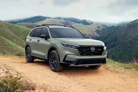 中国二手车涌入俄罗斯成市场新主力