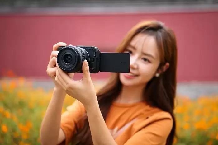 在胡同与北海间流转的光影