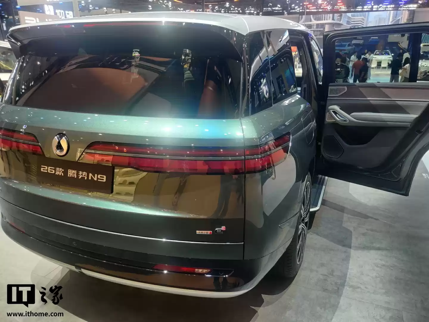 比亚迪2026款腾势N9
