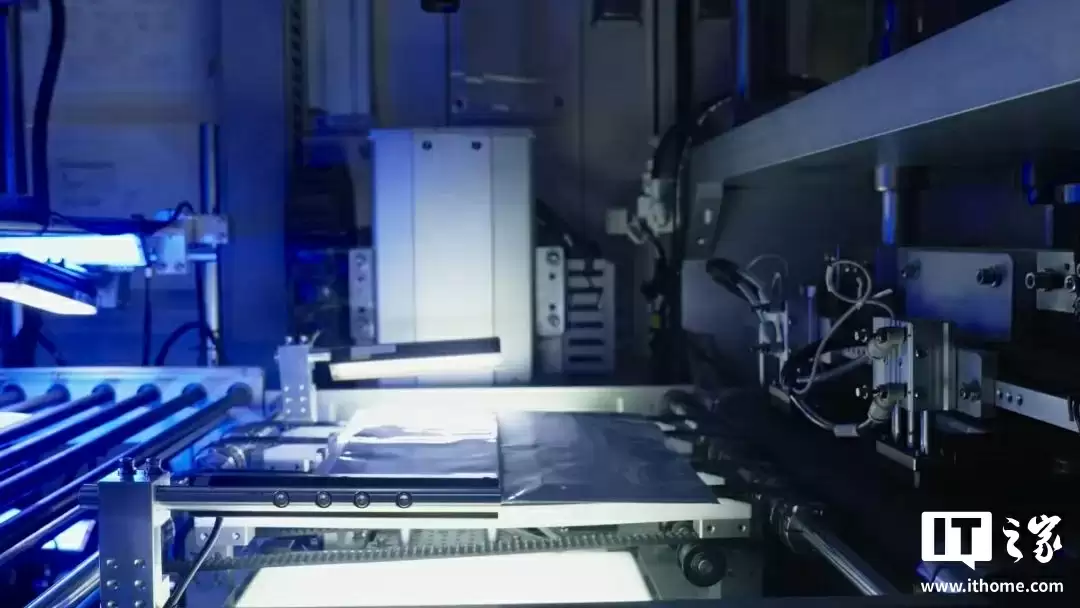 孚能科技：年底小批量交付第一代硫化物全固态电池，能量密度