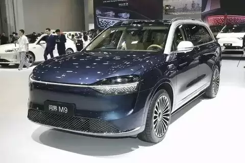 问界M8稳居榜首，自主高端SUV引领市场新格局
