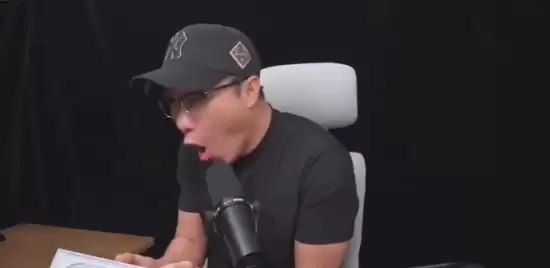 王自如直播翻车自嘲业务生疏引热议