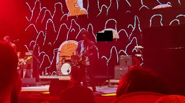 苹果客服回应iPhone