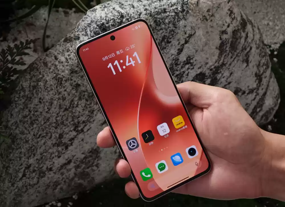 真我15手机外包装