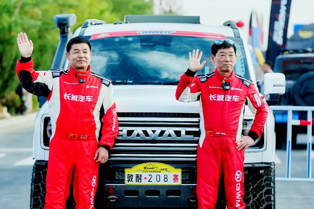 魏建军驾驶二代哈弗H9