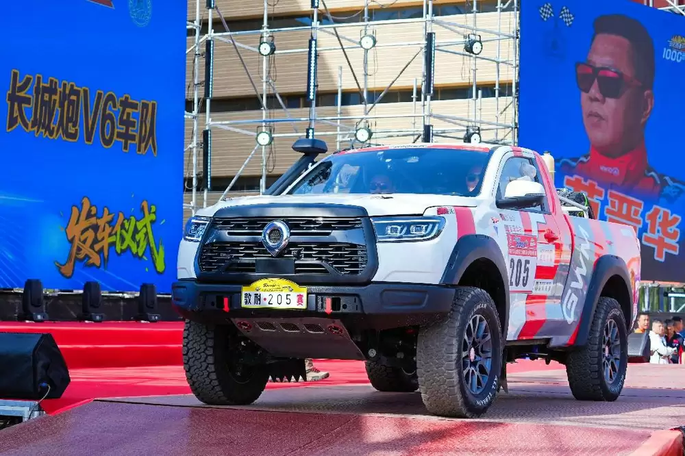 火炮赛车沙漠飞驰