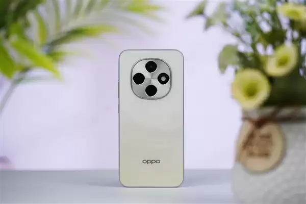 “耐用战神”再进化!OPPO A6 Pro评测:7000mAh + 三重防水够抗打
