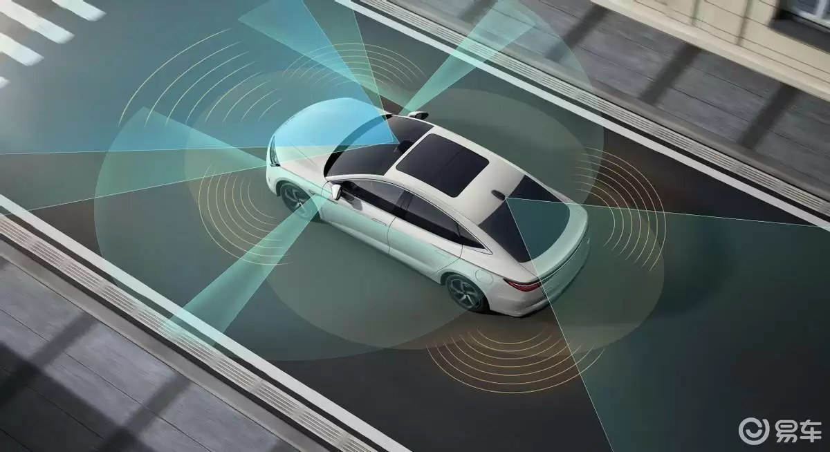 比亚迪海豹07DM-i内饰