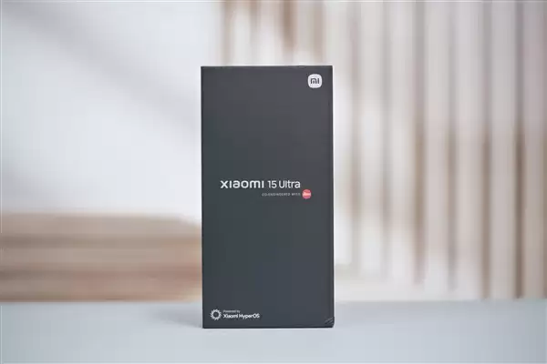 史上第一次双拼色！小米15 Ultra松柏绿图赏