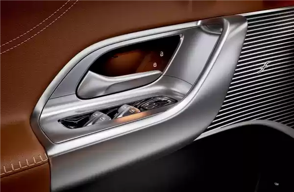 奔驰史上最大中控屏!全新GLC