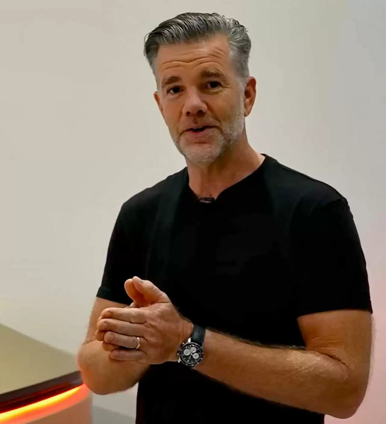 特斯拉新型车门把手概念