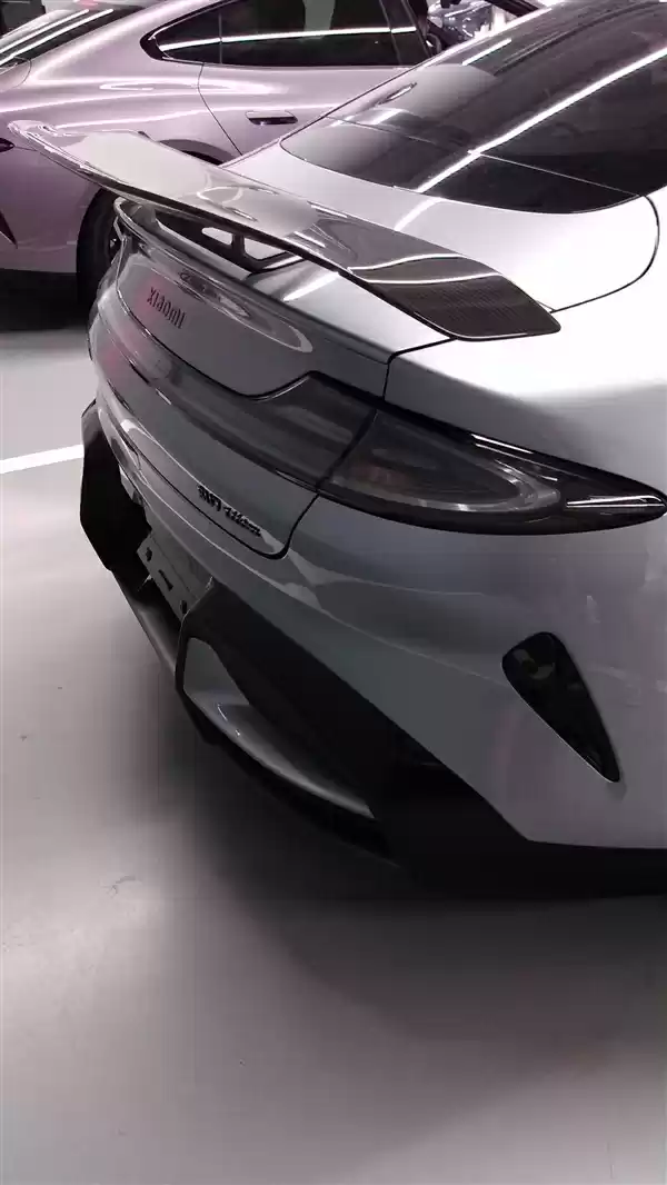 博主提SU7 Ultra用小米1拍照记录！雷军：感谢大家15年的不离不弃