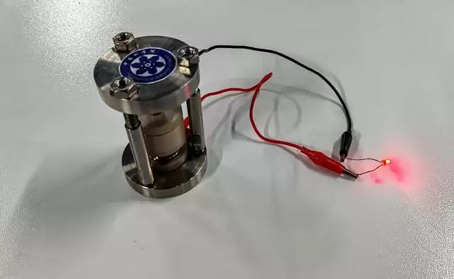 氢负离子电池示意图