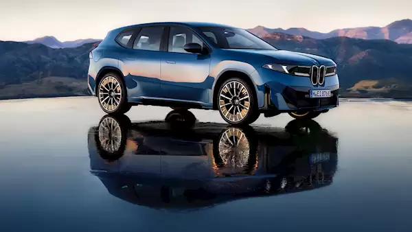 新一代宝马外观大变！新世代宝马iX3全球首秀：窄鼻孔头次见