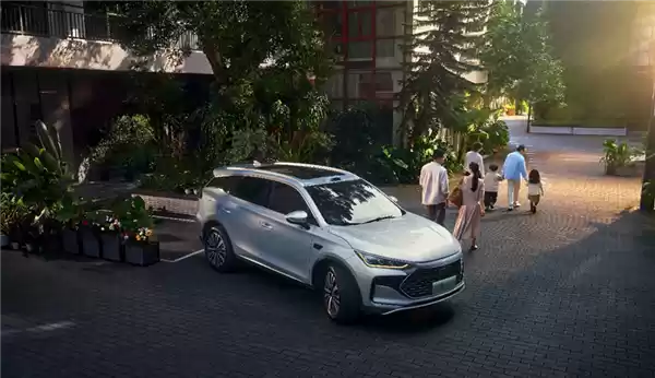 综合续航1240km!比亚迪唐DM-i智驾175KM长续航版上市:17.98万起