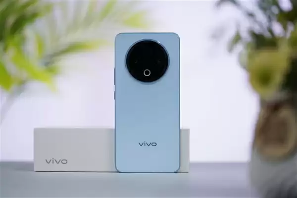 8200mAh双灭霸手机!vivo