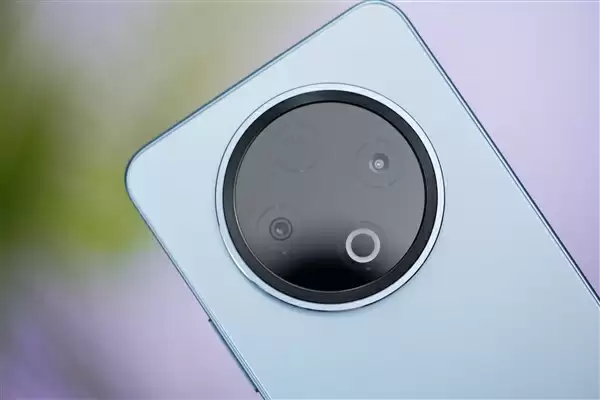 8200mAh双灭霸手机!vivo