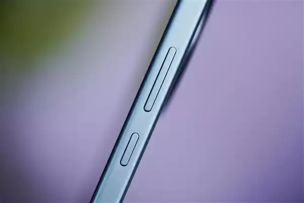 8200mAh双灭霸手机!vivo