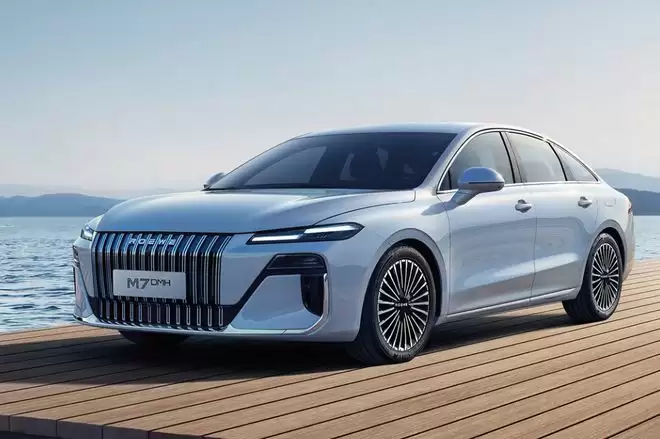 荣威D7 DMH外观展示