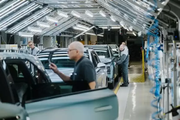 小鹏汽车开启海外本地化生产:首批G6、G9在欧洲量产下线