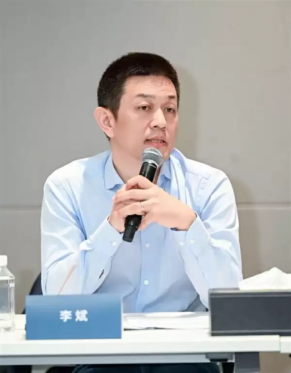 李斌最新闭门会:蔚来不那么头铁了
