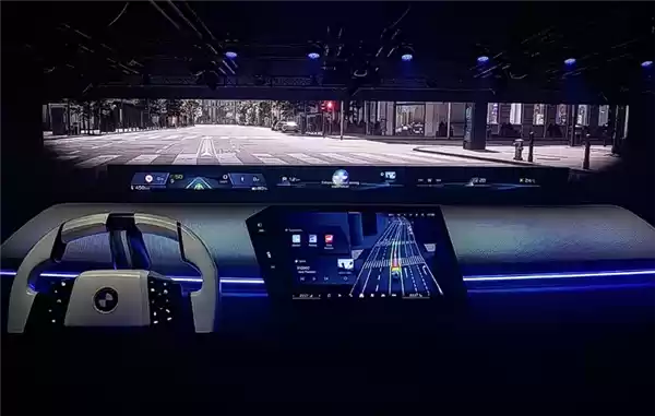 窄鼻孔+大墨镜 新世代宝马iX3官图泄露：有爱的吗