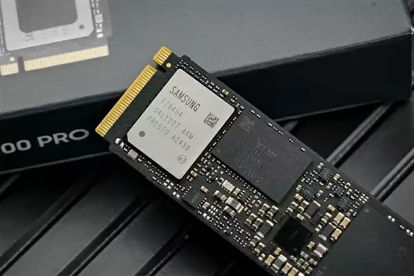 三星9100 PRO 8TB固态硬盘评测 “海纳百川”全程高能