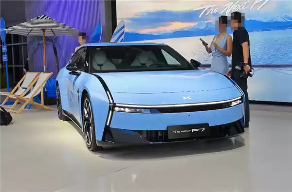 小鹏P7外观设计