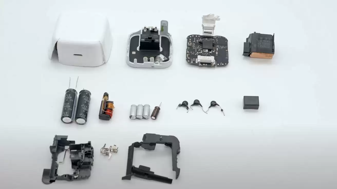 苹果40W充电器拆解图