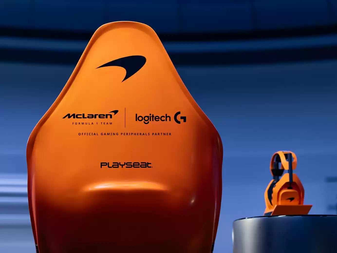 经典“木瓜橙”配色，罗技