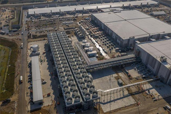 微软40亿扩建AI数据中心2.0，打造新一代最强算力枢纽