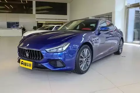2025款奥迪S6
