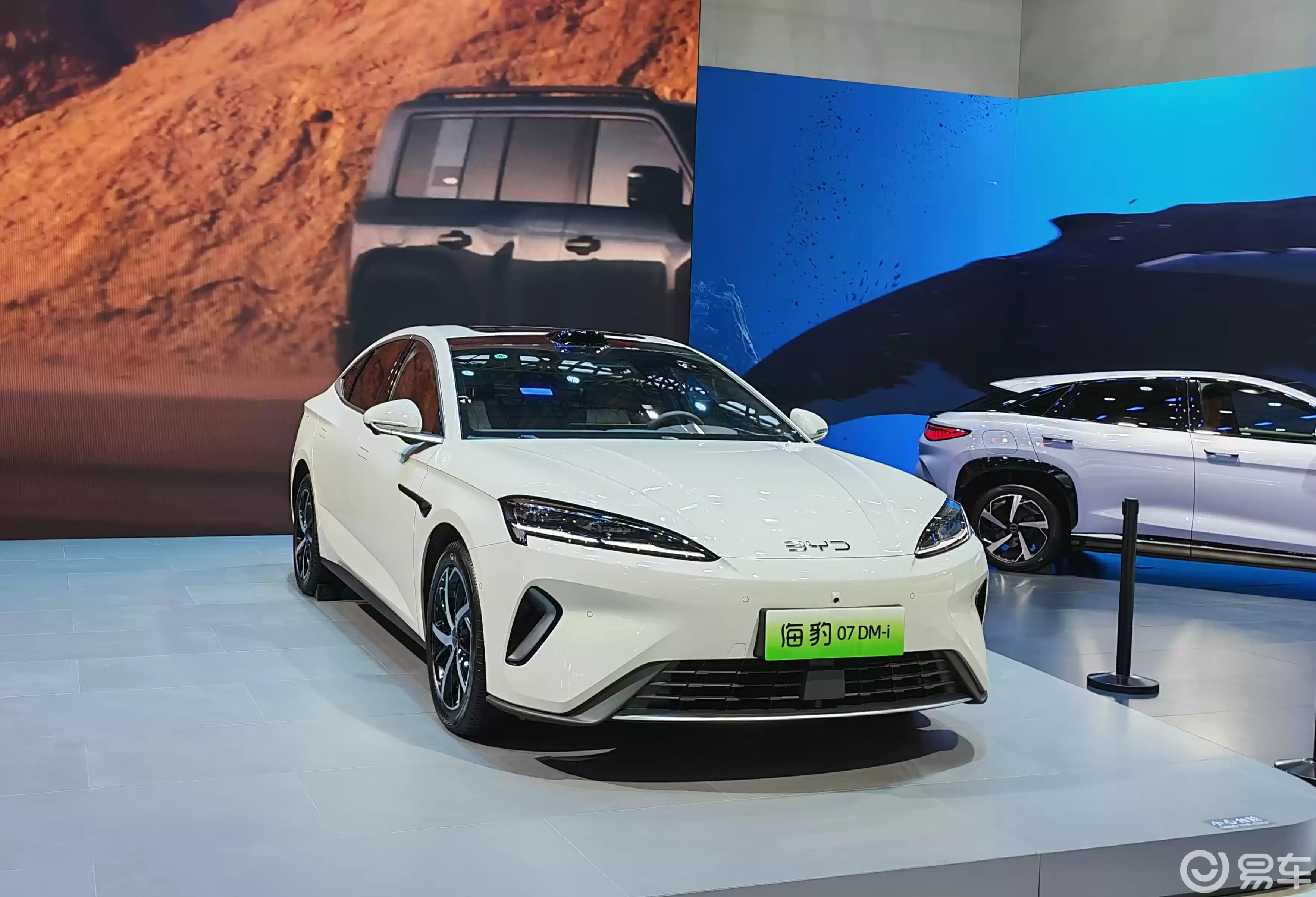 比亚迪海豹07DM-i内饰展示