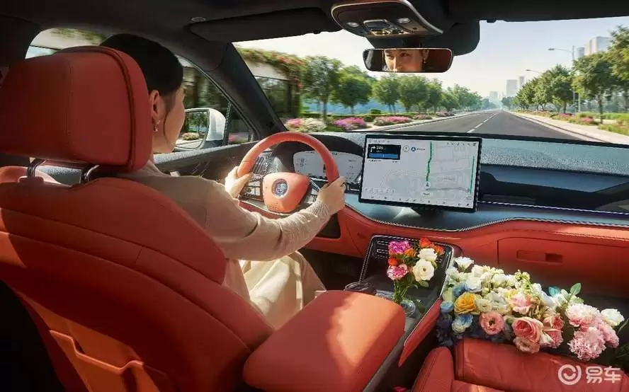 比亚迪唐DM-i智驾版内饰