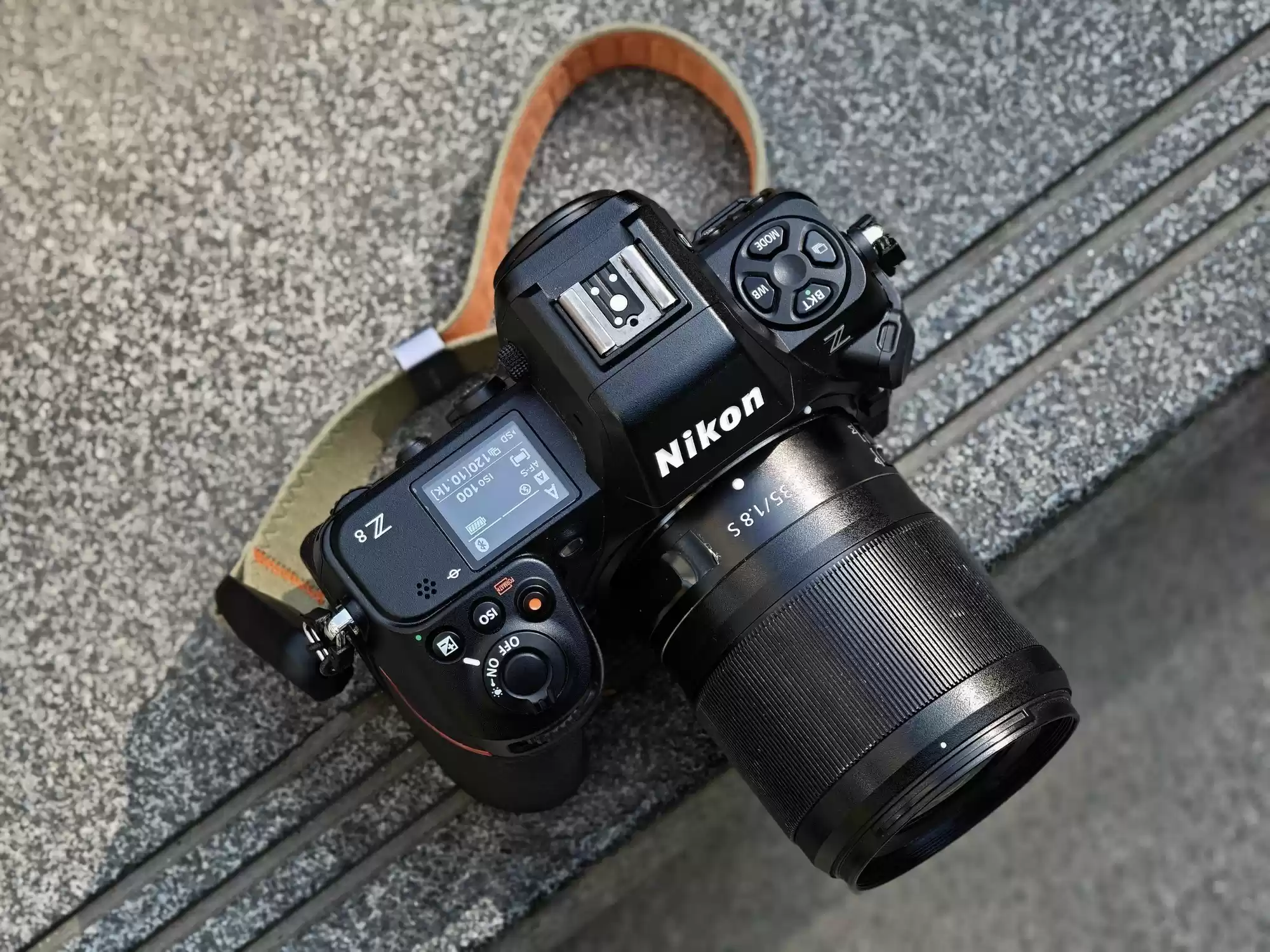 尼康Z8的电池续航能力和竞争对手相比如何