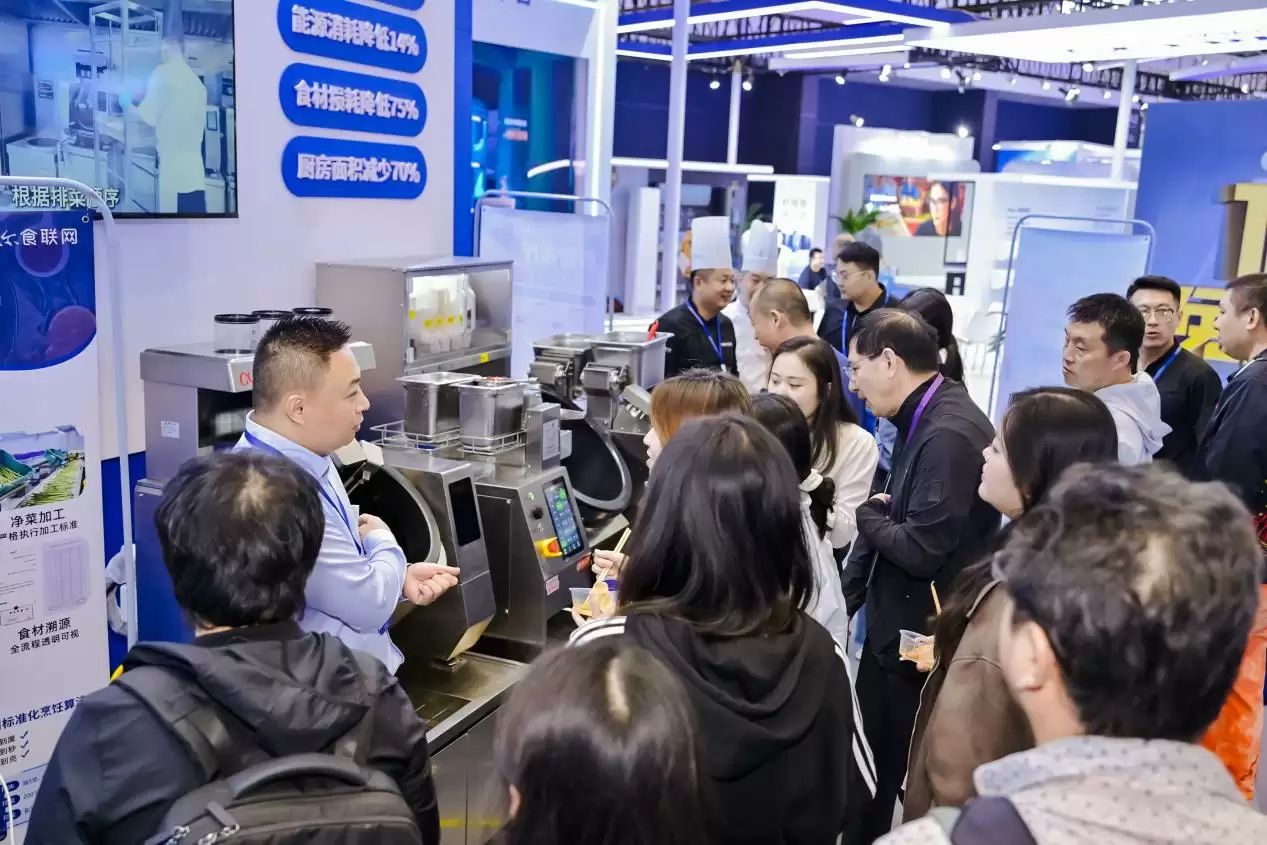 从田间到餐桌到健康管理的全链路革新:阿尔法鱼数智美食解决方案亮相电博会