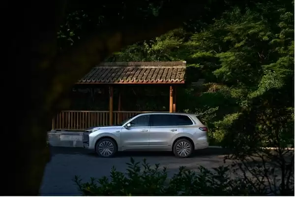 17.38万的大六座SUV 吉利用银河M9敲碎了友商的心