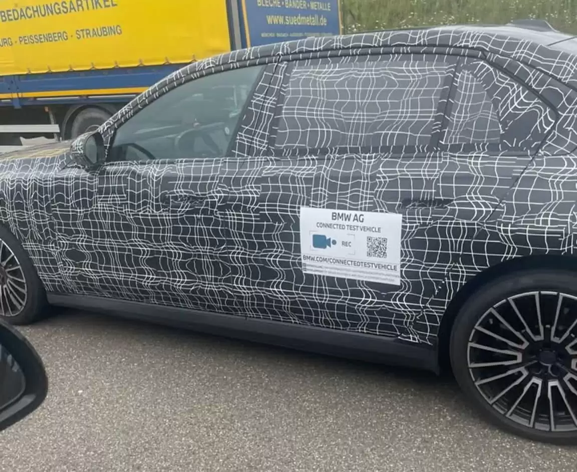 2027款宝马7系座舱谍照