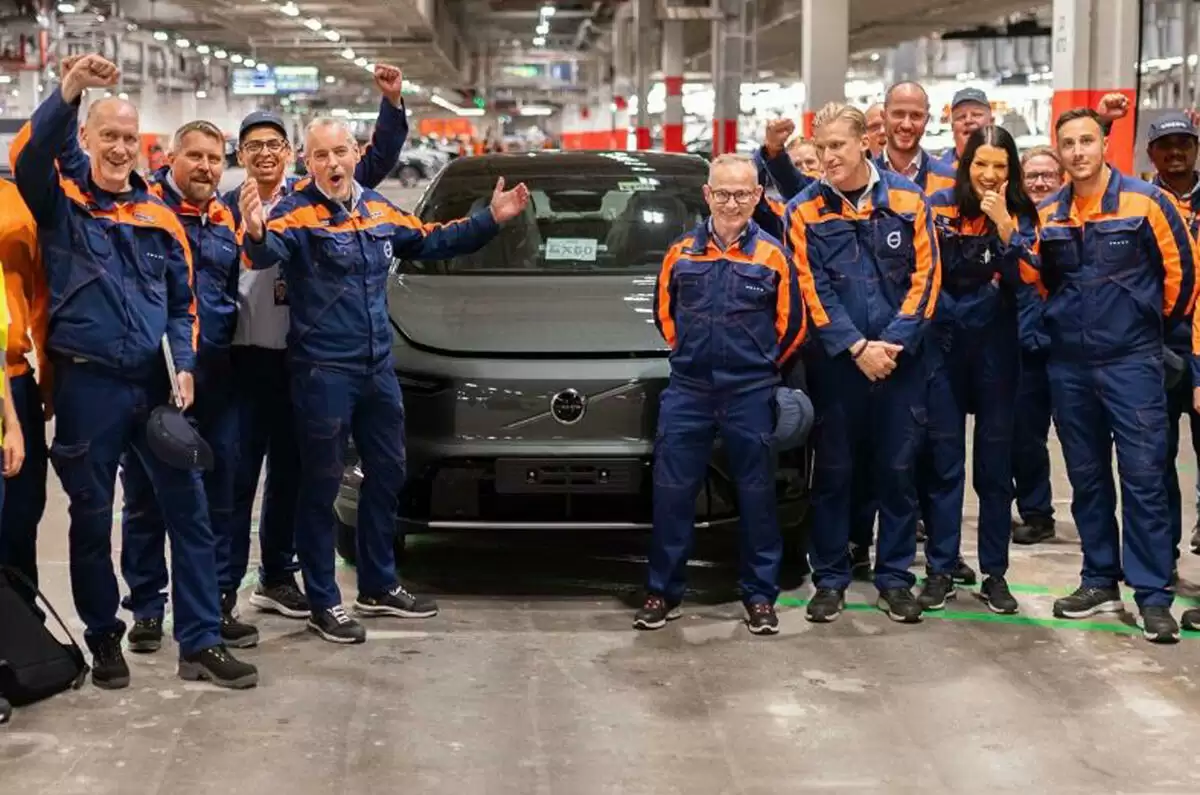 沃尔沃EX60预告图